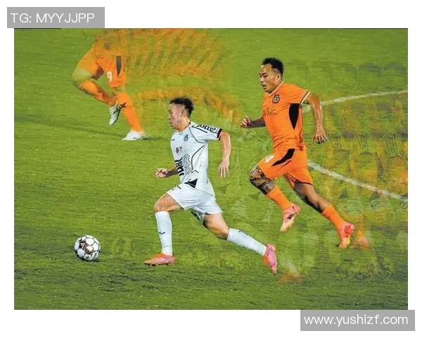 胖胖球星也能踢得好 足球场上的另类力量与技巧展示